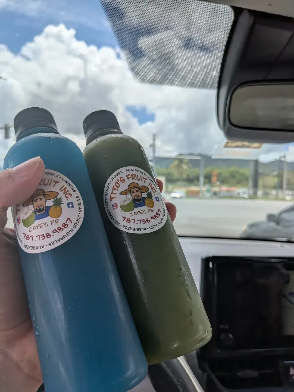 Tito's Fruit smoothies — blue and green, a stop at Cayey